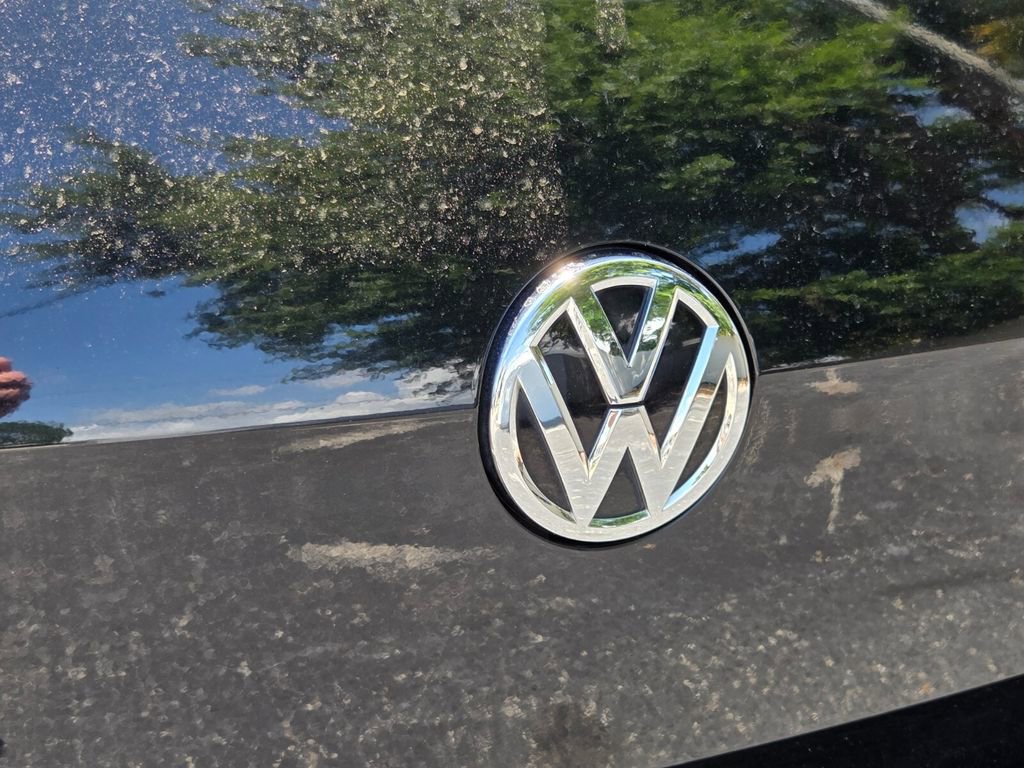 Used 2018 Volkswagen Golf 4-Door image 10