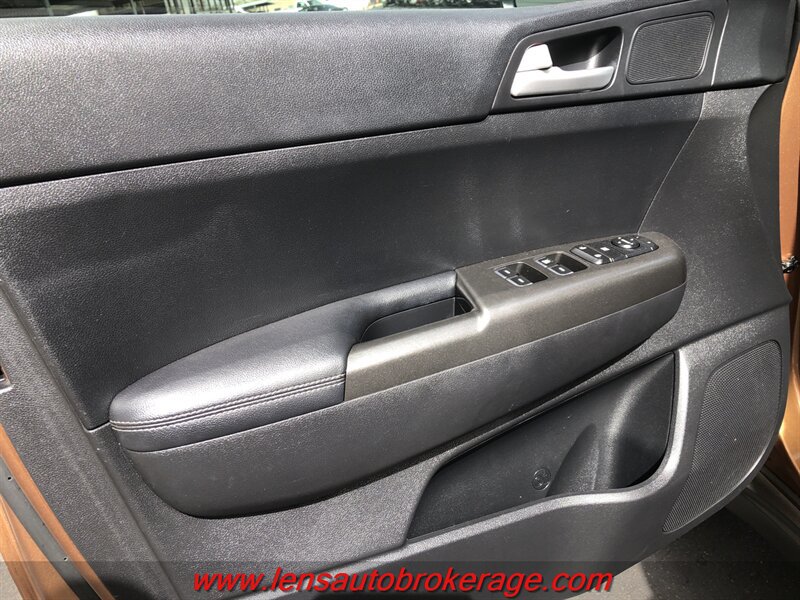 Used 2019 Kia Sportage LX w/ LX Popular Package FWD image 9