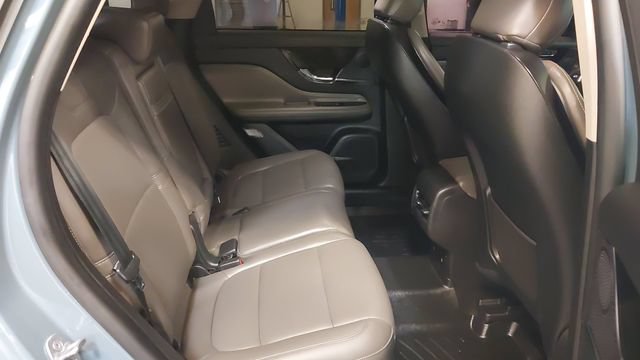Used 2025 Lincoln Corsair AWD w/ Equipment Group 101A image 32