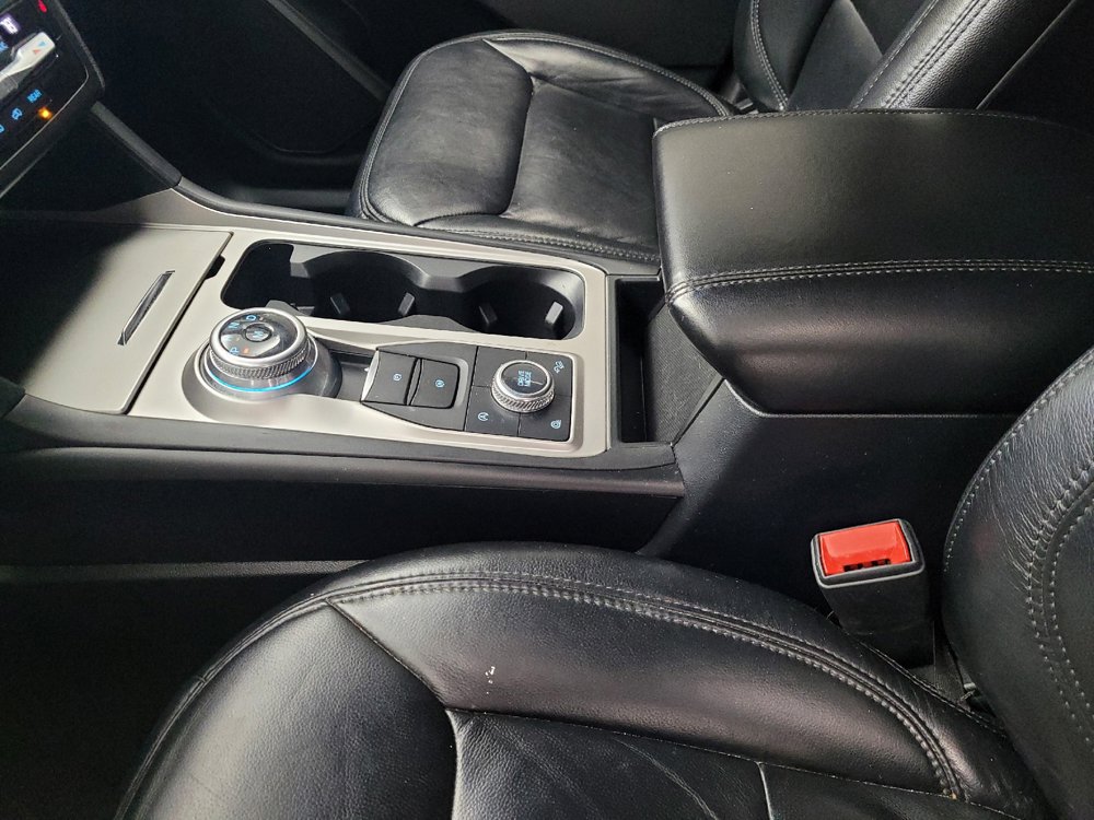 Used 2020 Ford Explorer XLT w/ Comfort Package AWD/4WD image 26