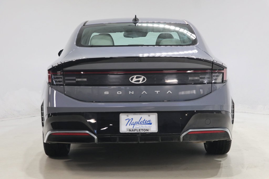 Used 2025 Hyundai Sonata SEL FWD image 6