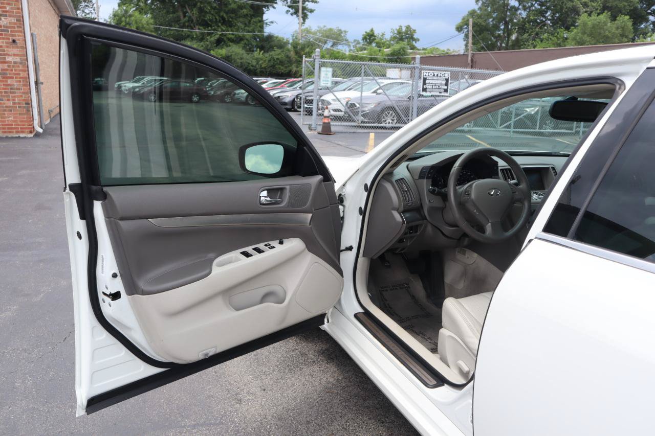 Used 2011 INFINITI G25 x w/ Moonroof Pkg AWD/4WD image 18