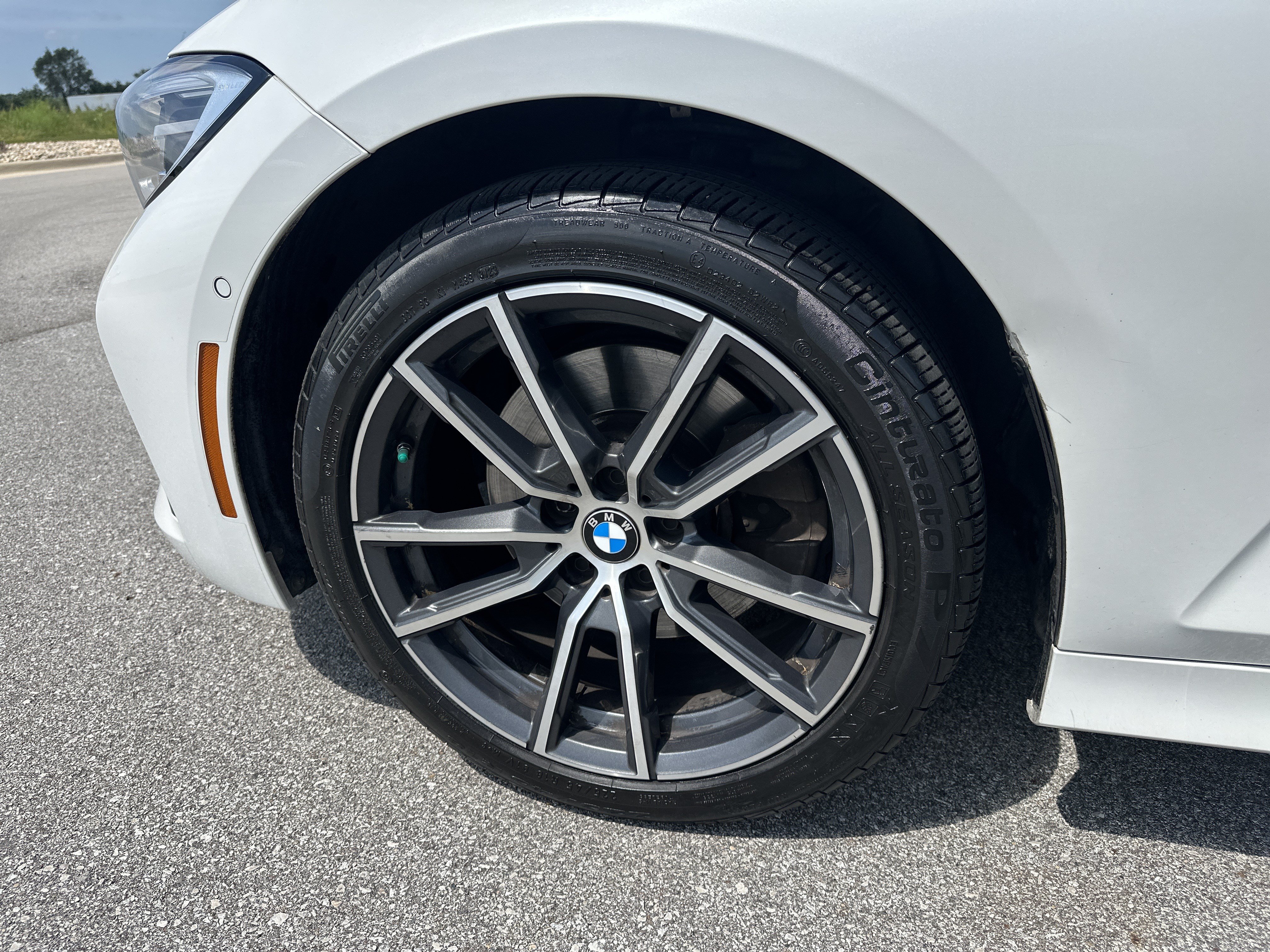 Used 2021 BMW 330i xDrive Sedan w/ Premium Package AWD/4WD image 8