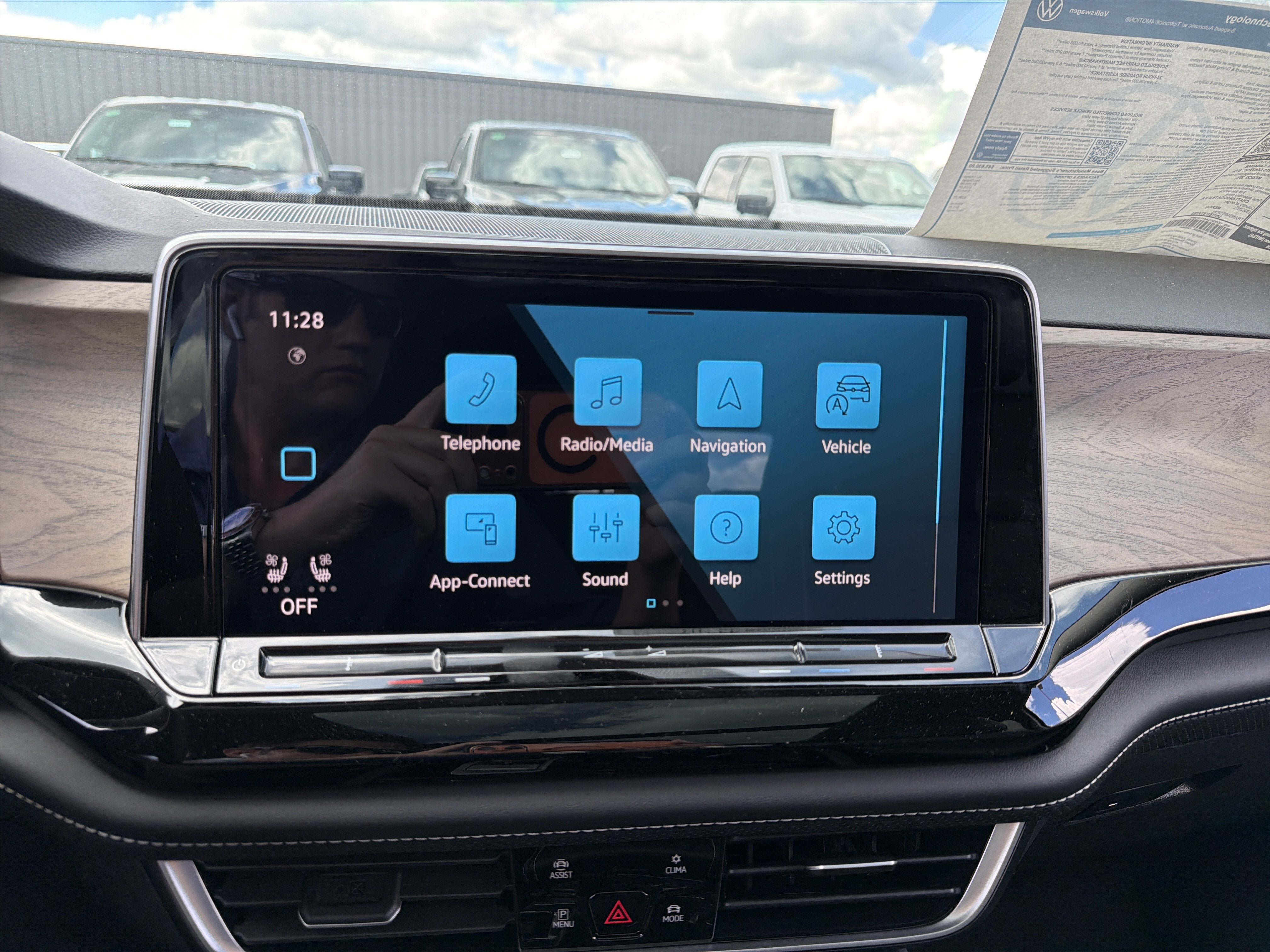 New 2026 Volkswagen Atlas SE AWD/4WD image 17