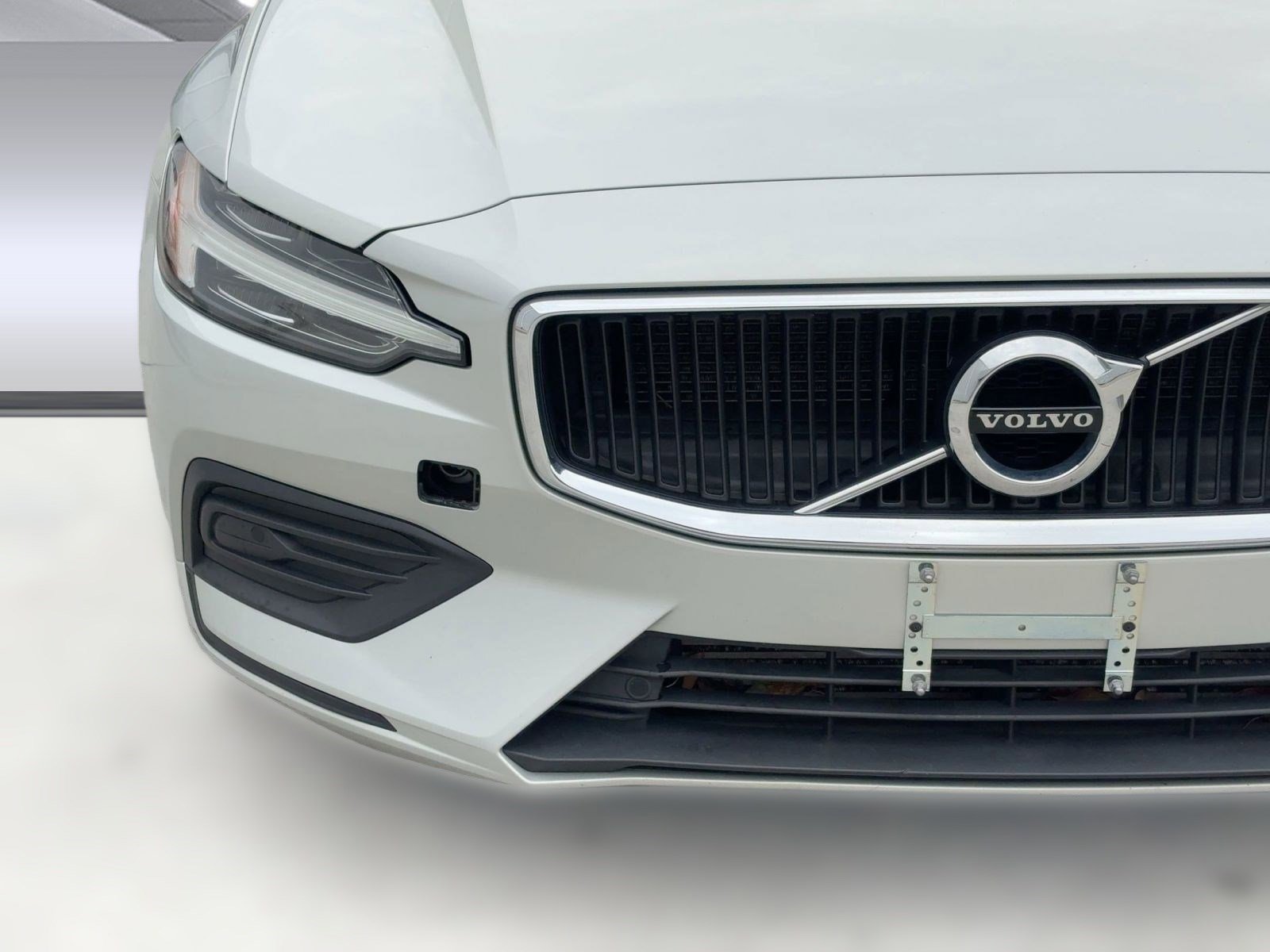Used 2019 Volvo S60 T5 Momentum image 26