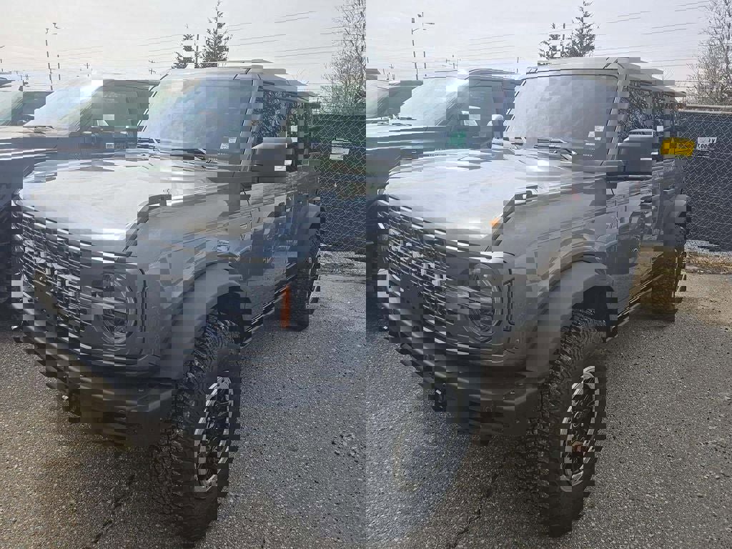 Used 2024 Ford Bronco Badlands w/ Sasquatch Package image 2