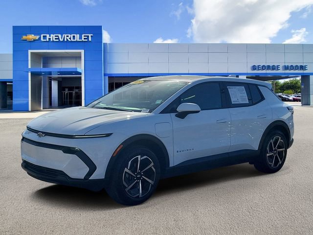 Certified 2025 Chevrolet Equinox EV LT image 2