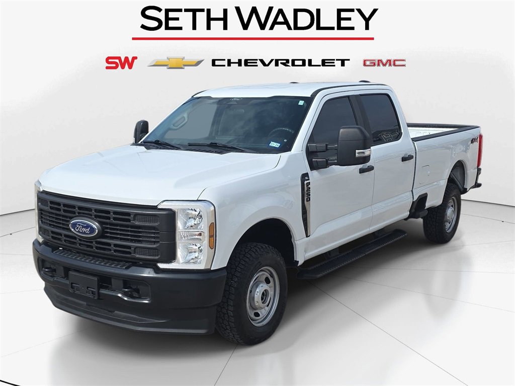 Used 2024 Ford F250 XL image 3