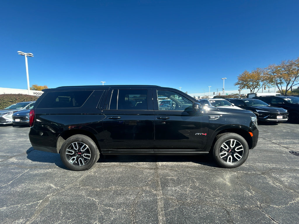 Certified 2023 GMC Yukon XL AT4 w/ AT4 Premium Package AWD/4WD image 7