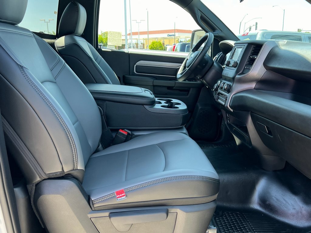 New 2024 RAM 3500 Tradesman image 9
