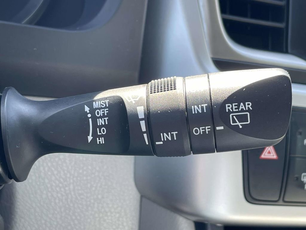 Used 2017 Toyota Highlander Plus AWD/4WD image 23