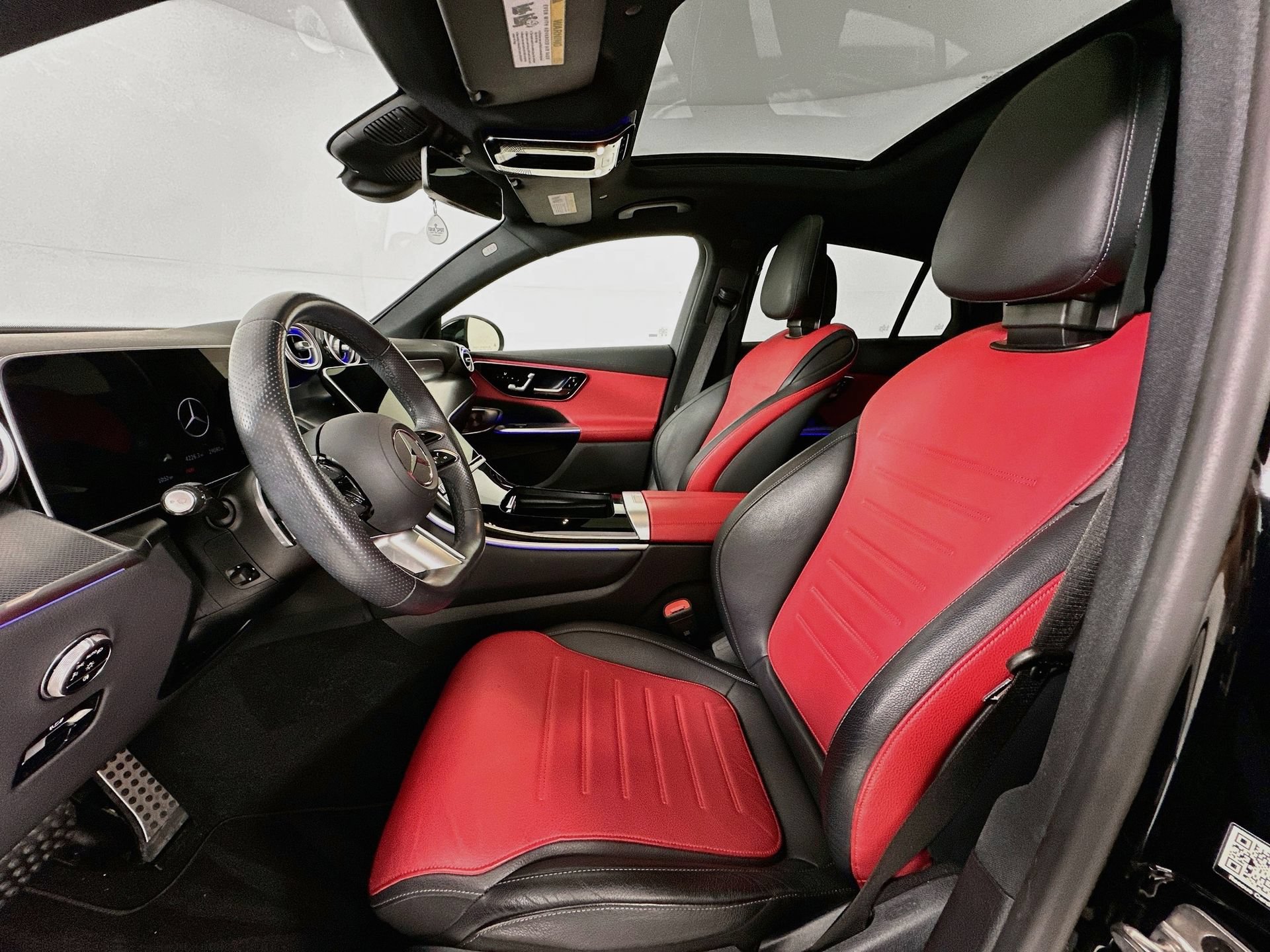 Certified 2025 Mercedes-Benz GLC 300 4MATIC image 23