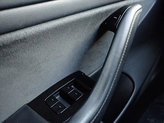 Used 2018 Tesla Model 3 Long Range image 14