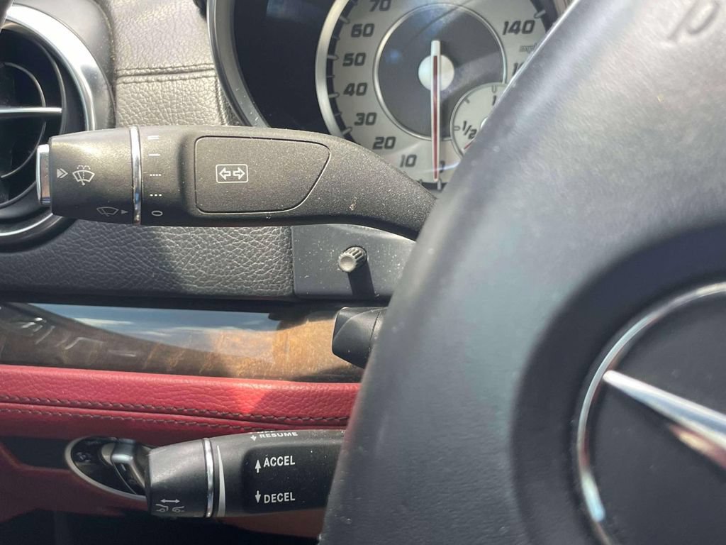 Used 2013 Mercedes-Benz SL 550 w/ Premium Pkg image 20