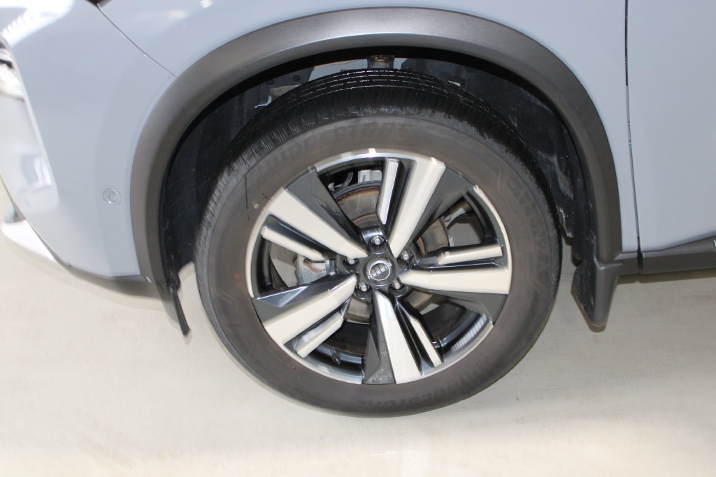Used 2023 Nissan Rogue Platinum w/ Platinum Premium Package AWD/4WD image 4