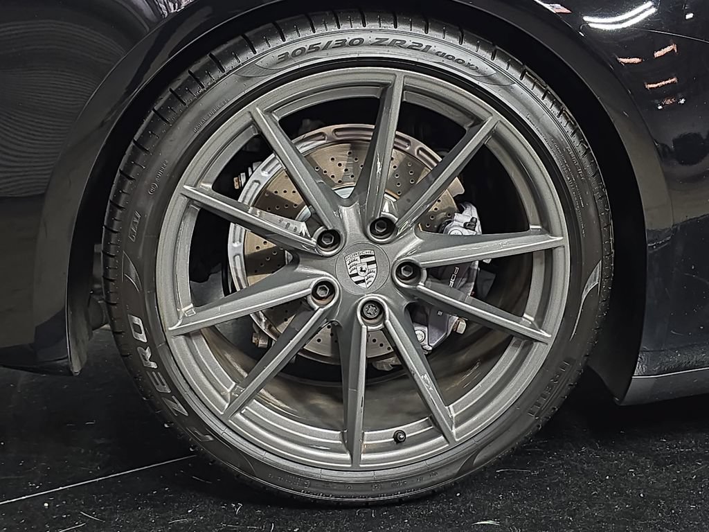Certified 2024 Porsche 911 Carrera T RWD image 29
