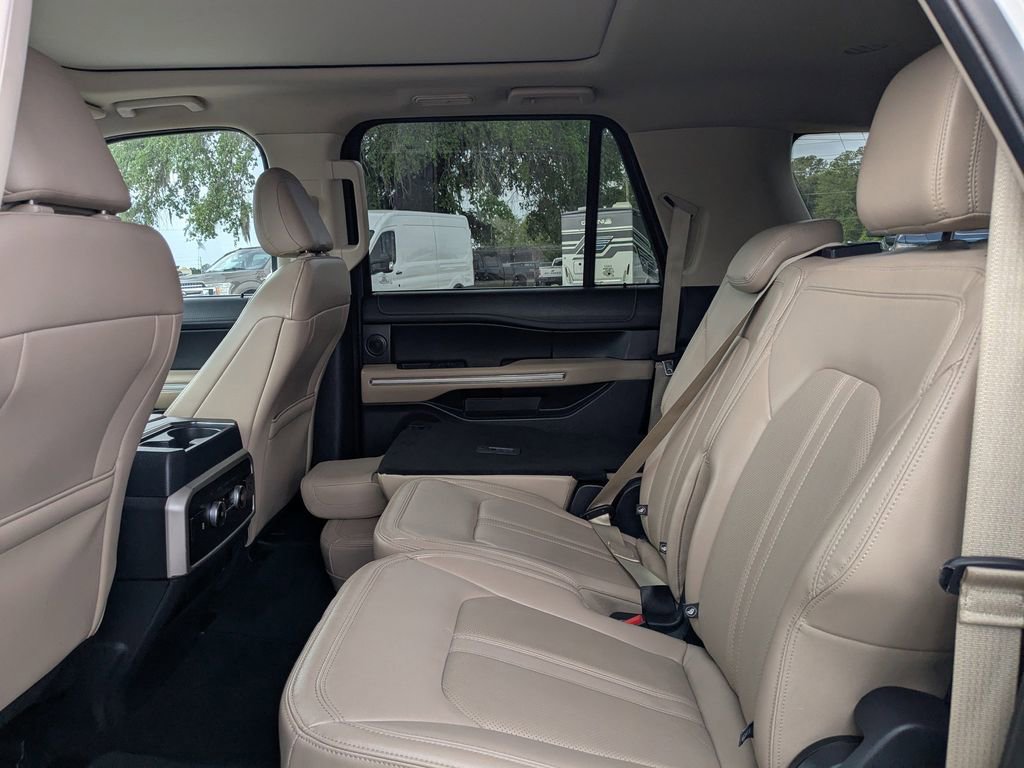 Used 2024 Ford Expedition Max Limited AWD/4WD image 13