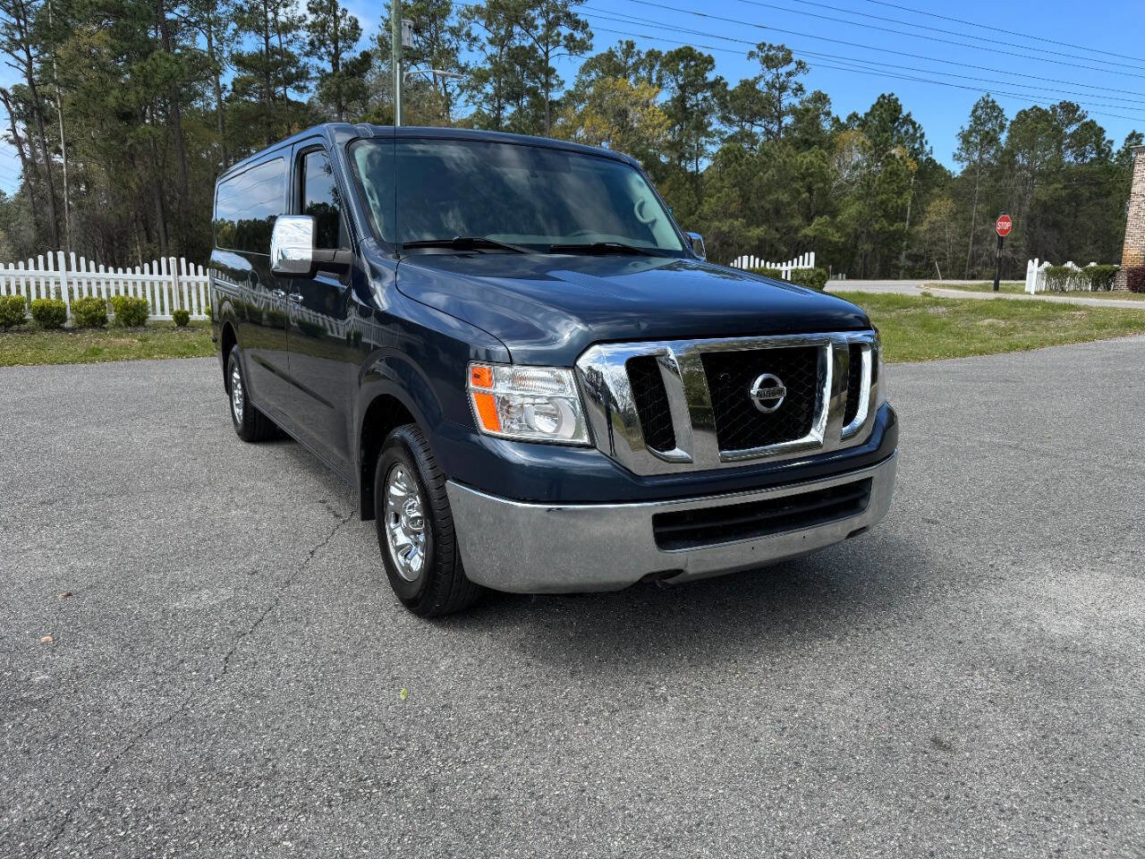 Used 2016 Nissan NV 3500 SV w/ SV Technology Package image 8