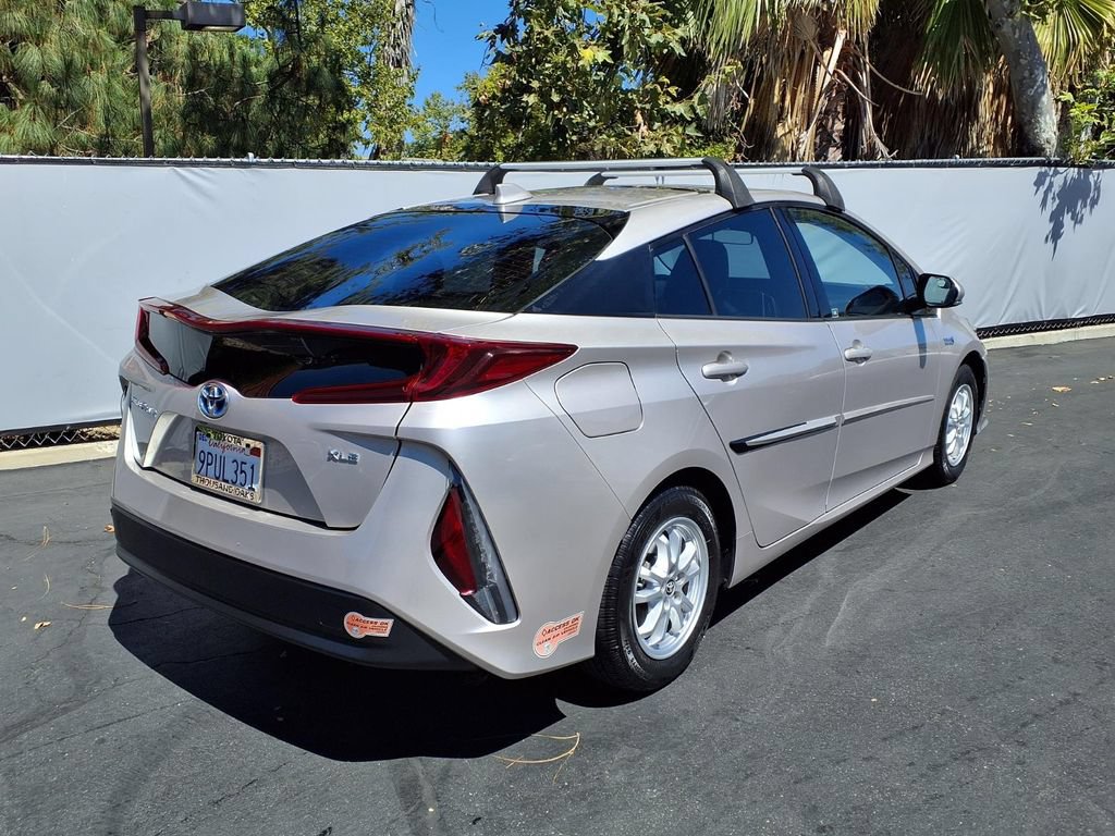 Used 2020 Toyota Prius Prime XLE FWD image 6
