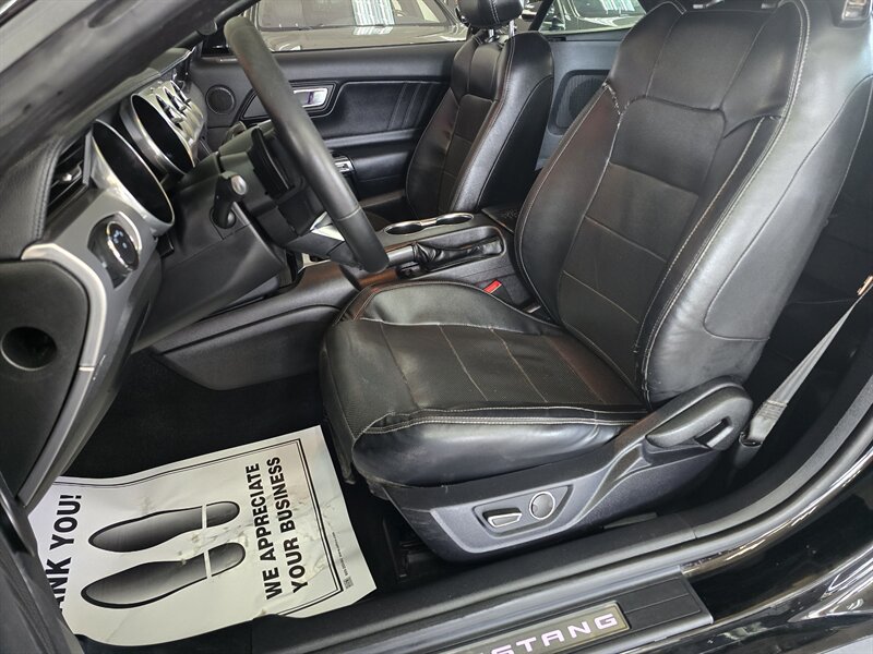 Used 2019 Ford Mustang Premium RWD image 11