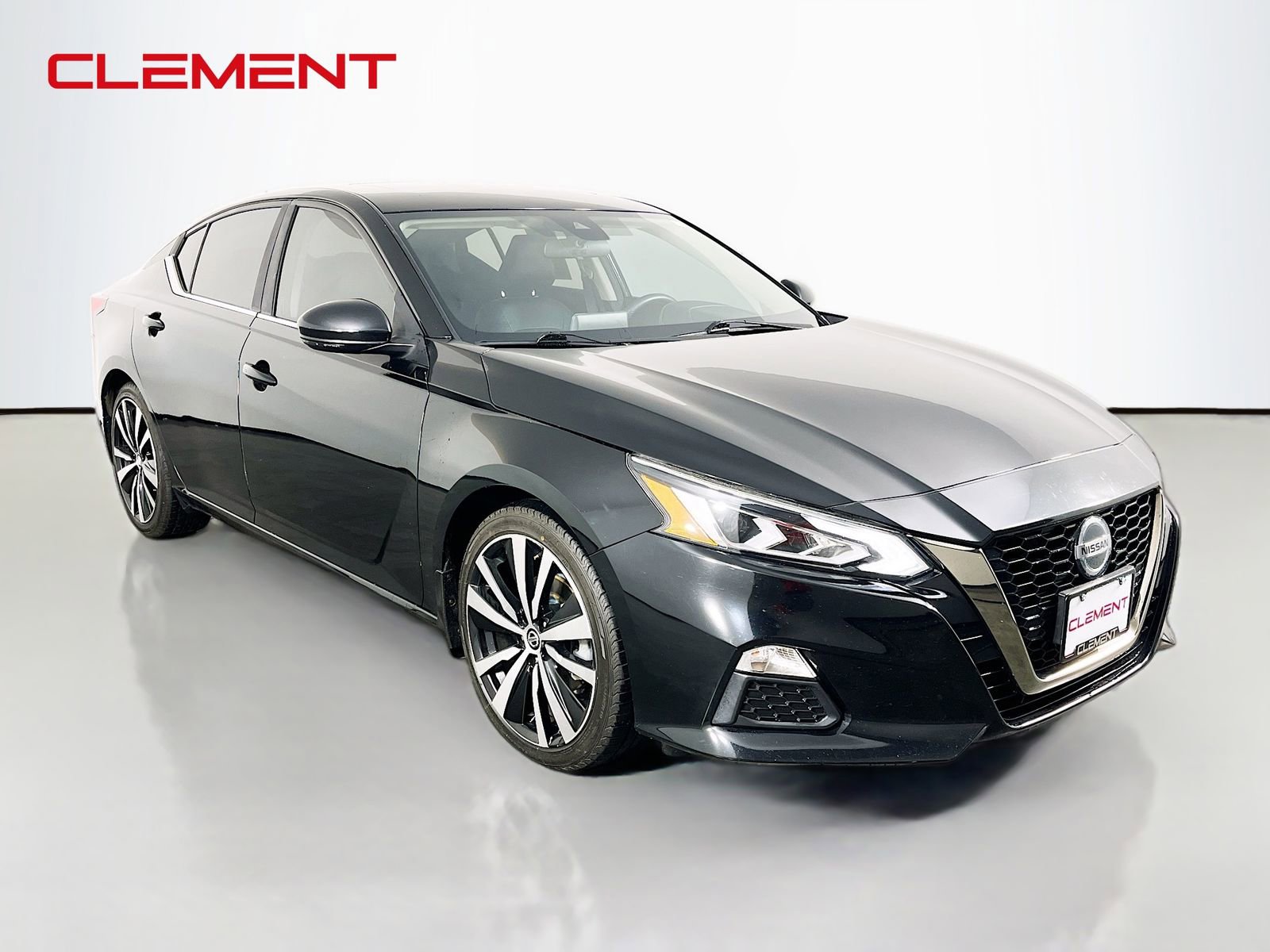 Used 2021 Nissan Altima 2.5 SR w/ SR Premium Package FWD image 4
