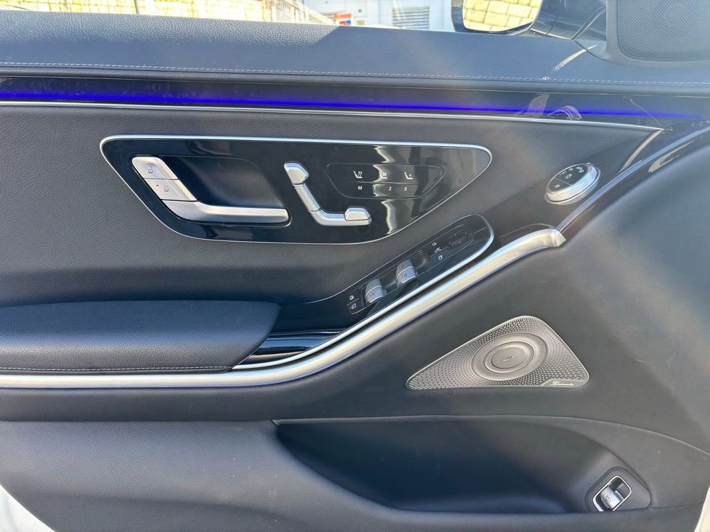 Used 2023 Mercedes-Benz S 580 S 580 image 11