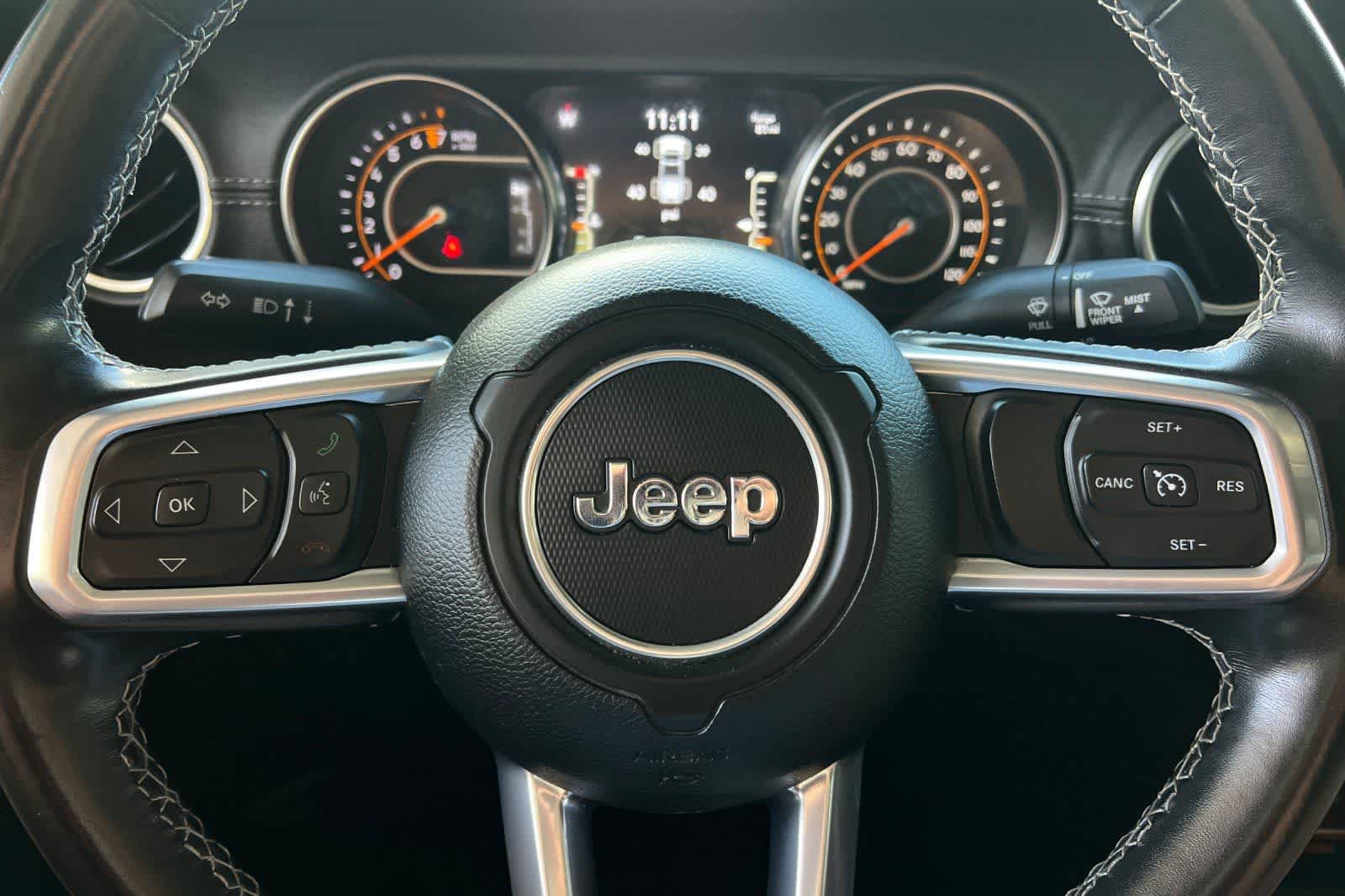 Used 2022 Jeep Gladiator Overland w/ Popular Equipment Package AWD/4WD image 29