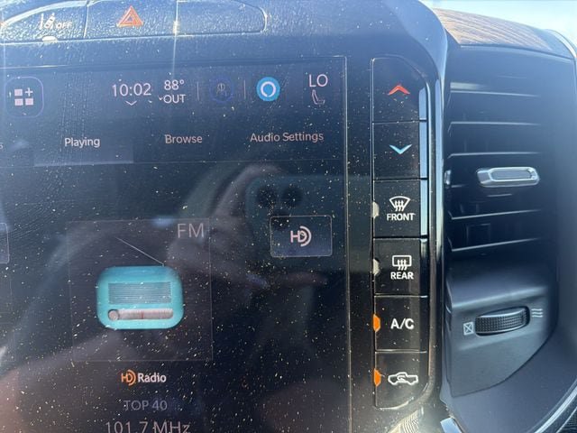 Used 2025 RAM 1500 Laramie AWD/4WD image 31