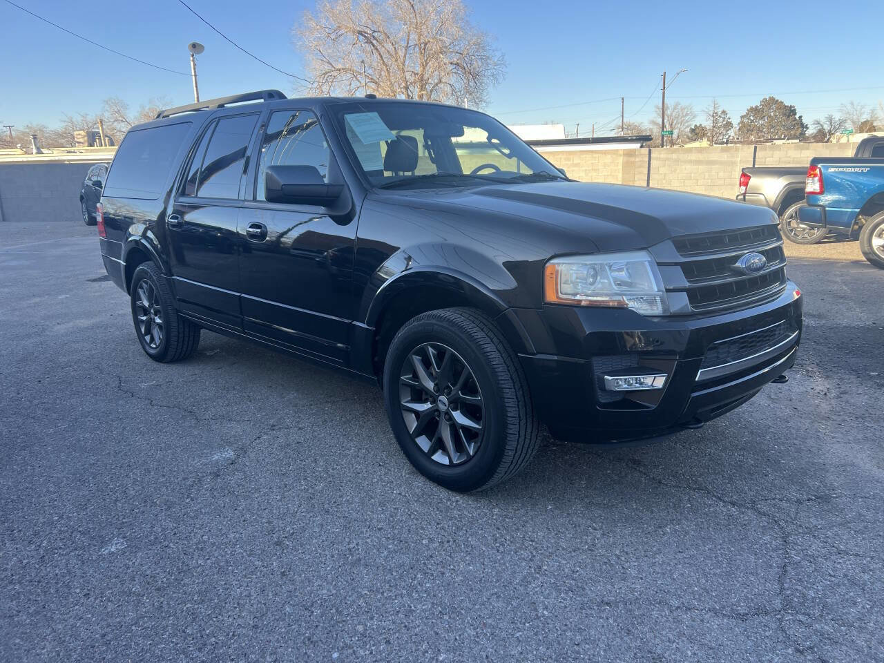 Used 2017 Ford Expedition EL Limited w/ Equipment Group 301A image 2