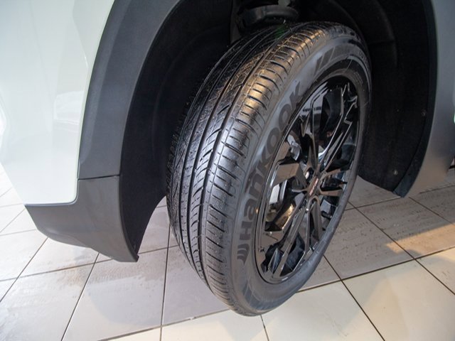 Used 2022 GMC Terrain SLE w/ Driver Convenience Package image 23