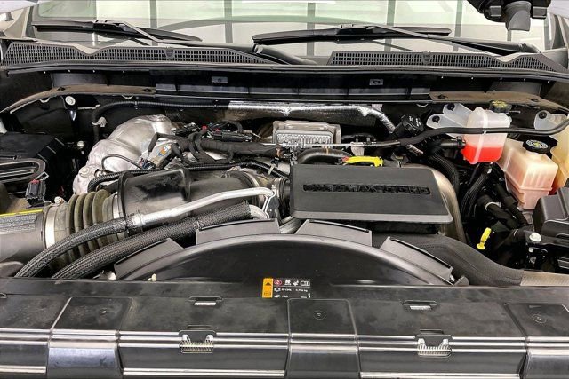 Used 2023 GMC Sierra 2500 Denali w/ Denali Ultimate Package image 9