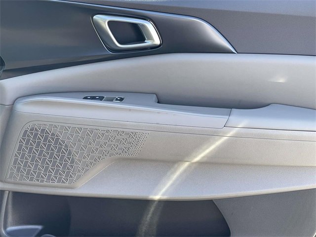 New 2026 Kia Carnival LX image 12