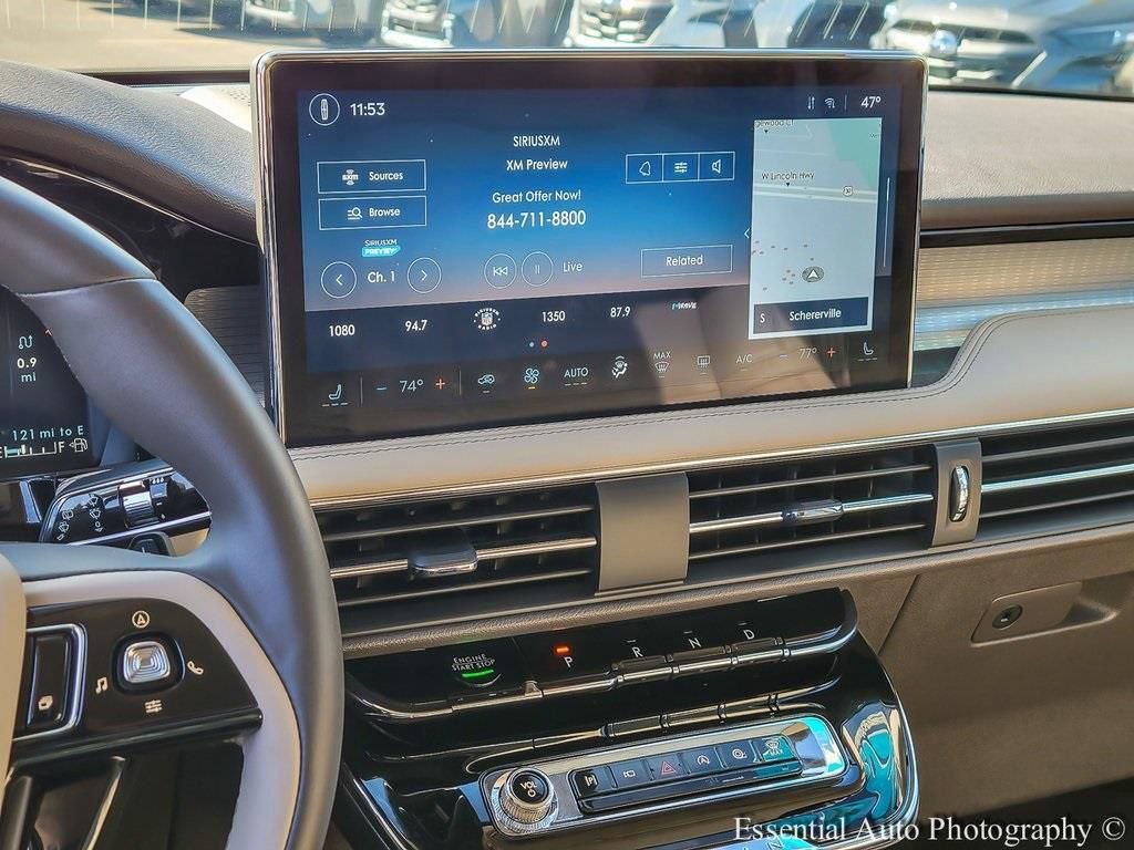 Used 2023 Lincoln Corsair AWD w/ Towing Package image 22