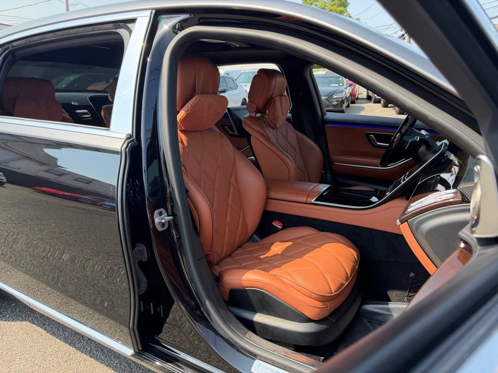 Used 2024 Mercedes-Benz Maybach S 580 4MATIC image 8