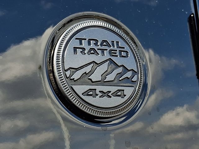 Used 2023 Jeep Wrangler Altitude image 30