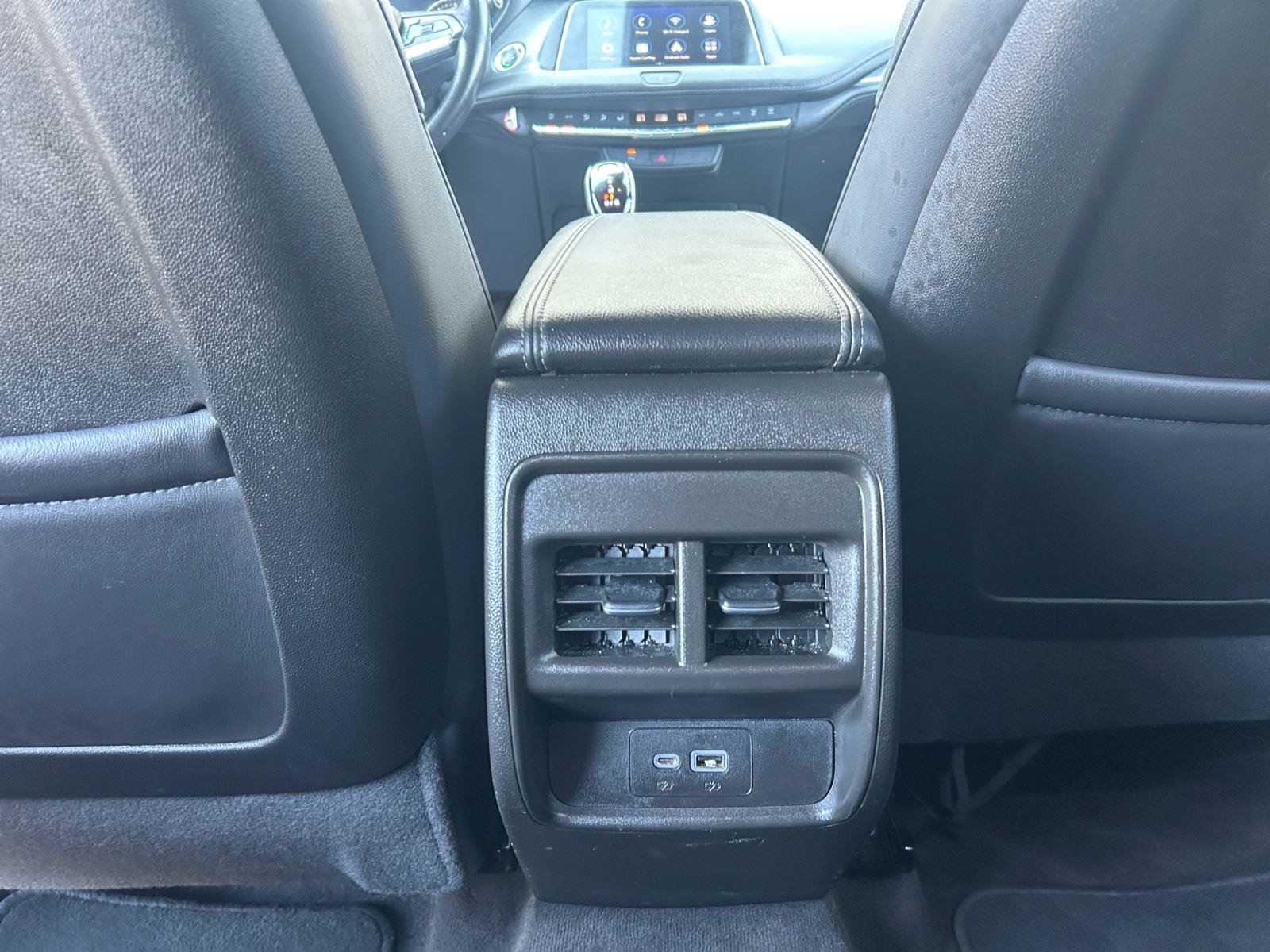 Used 2022 Cadillac XT4 Premium Luxury w/ Safety Alert Package FWD image 17