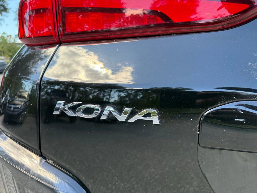 Used 2022 Hyundai Kona Limited image 12