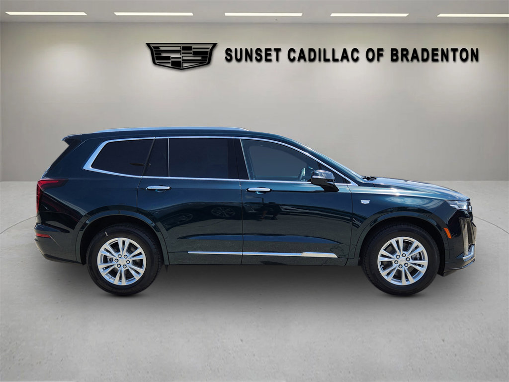 New 2025 Cadillac XT6 Luxury image 8