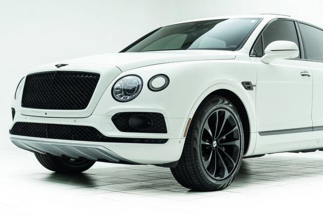 Used 2018 Bentley Bentayga Onyx Edition AWD/4WD image 10