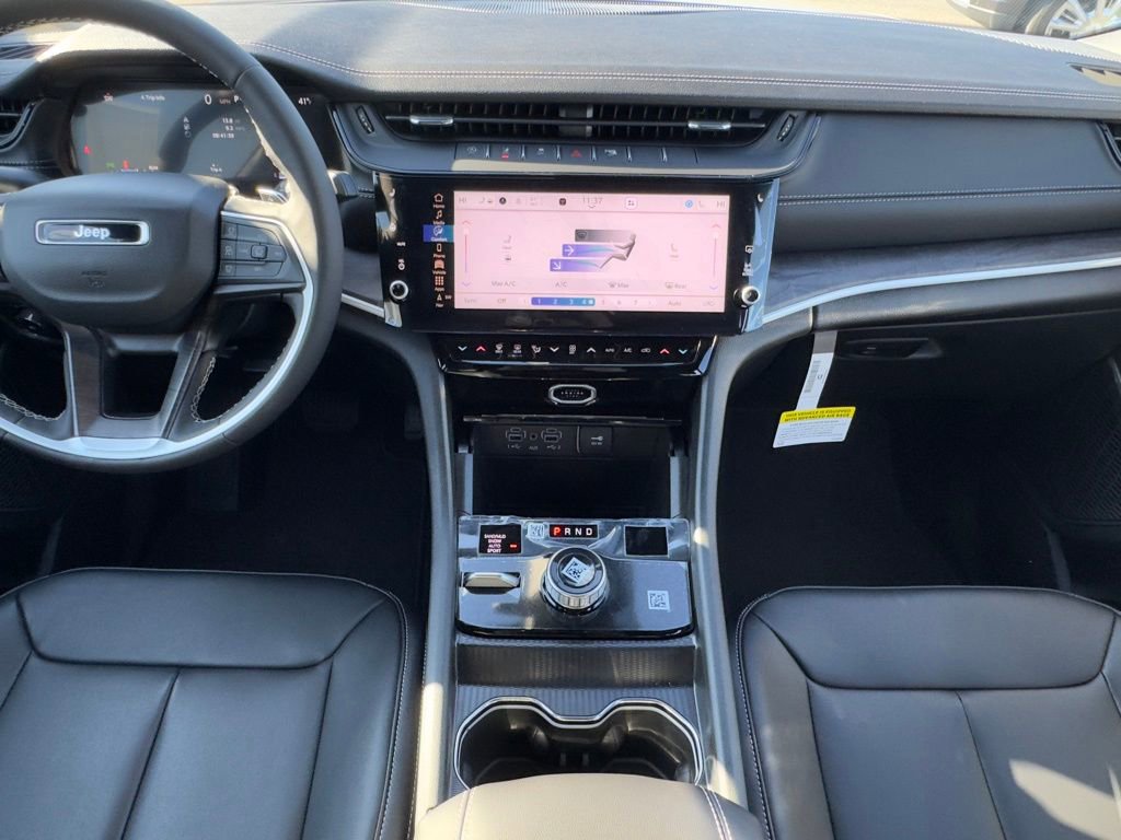 New 2026 Jeep Grand Cherokee Limited w/ Limited Altitude Package image 11