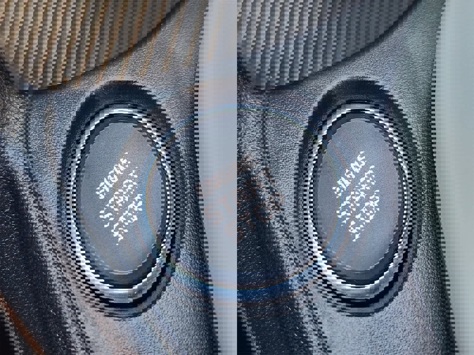 Certified 2025 Kia K4 GT-Line Turbo image 21