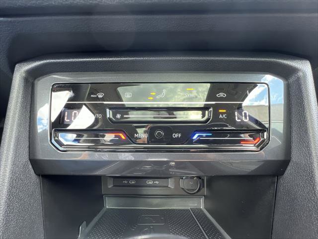 Certified 2022 Volkswagen Tiguan SE image 18