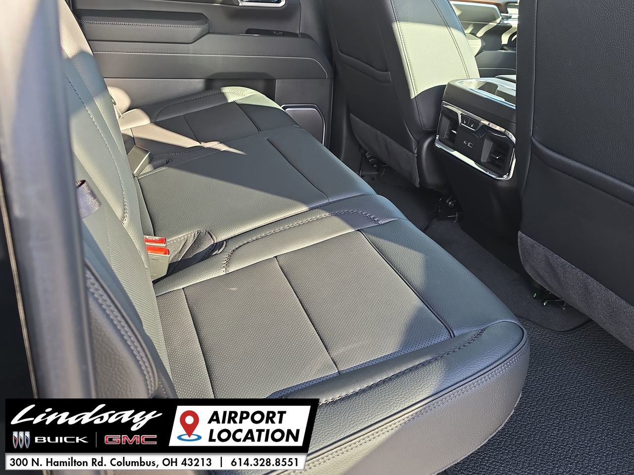 New 2025 GMC Sierra 2500 Denali w/ Denali Reserve Package image 28