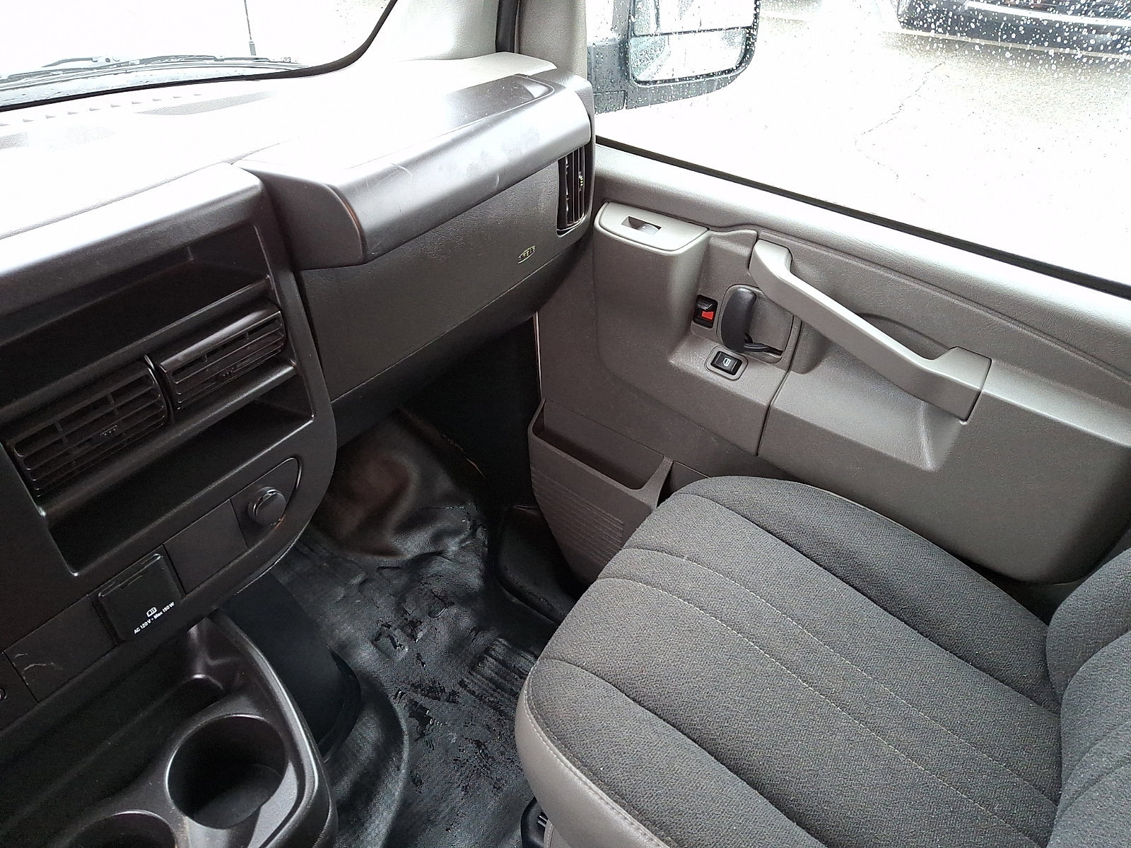 Used 2024 Chevrolet Express 2500 w/ Driver Convenience Package image 16