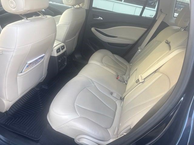 Used 2020 Buick Envision Essence w/ Experience Buick Package FWD image 11