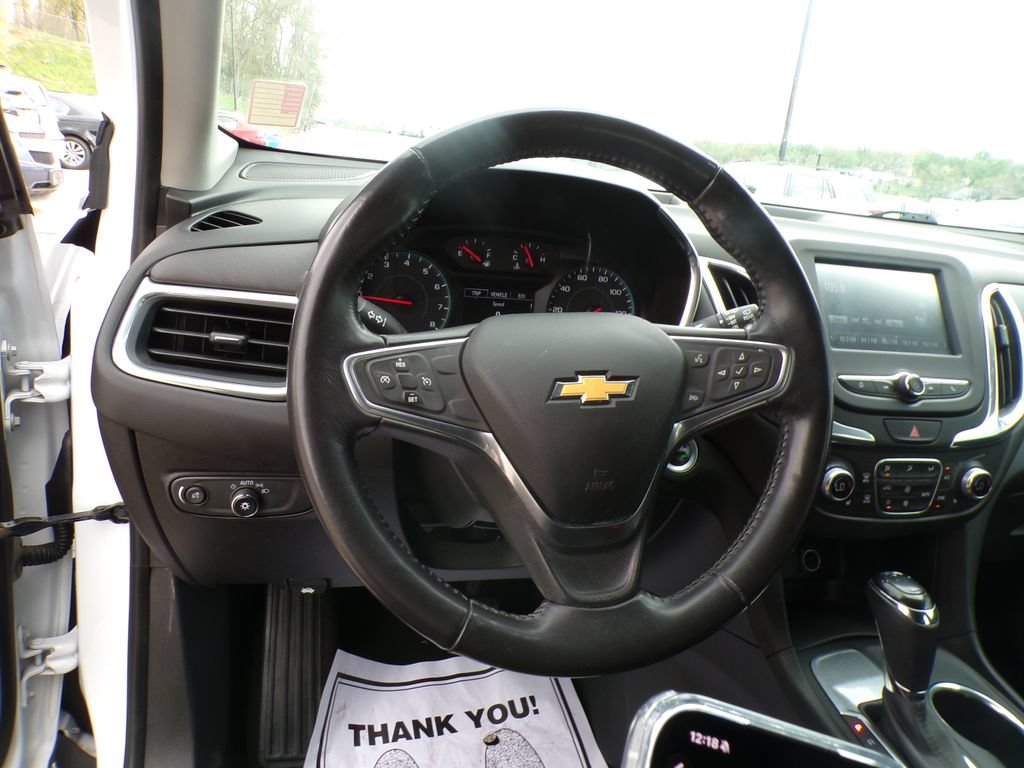 Used 2018 Chevrolet Equinox LT FWD image 12