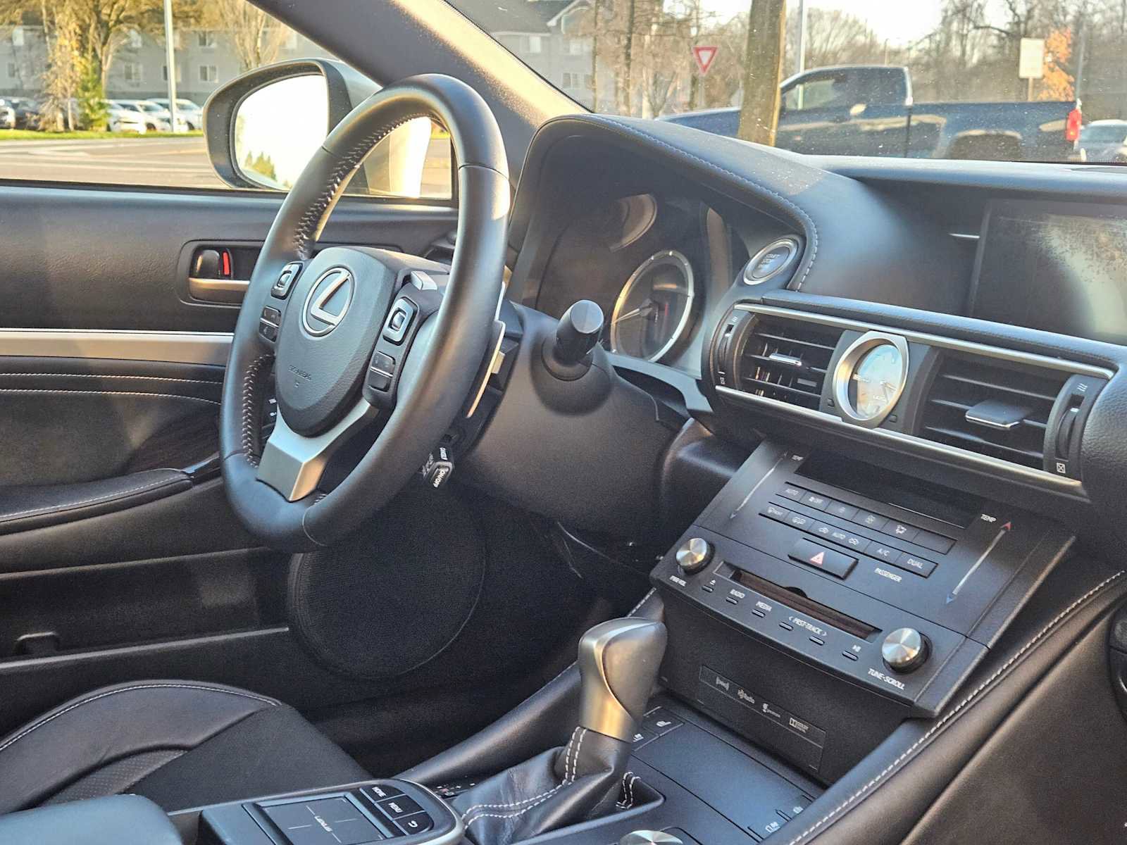 Used 2015 Lexus RC 350 image 12