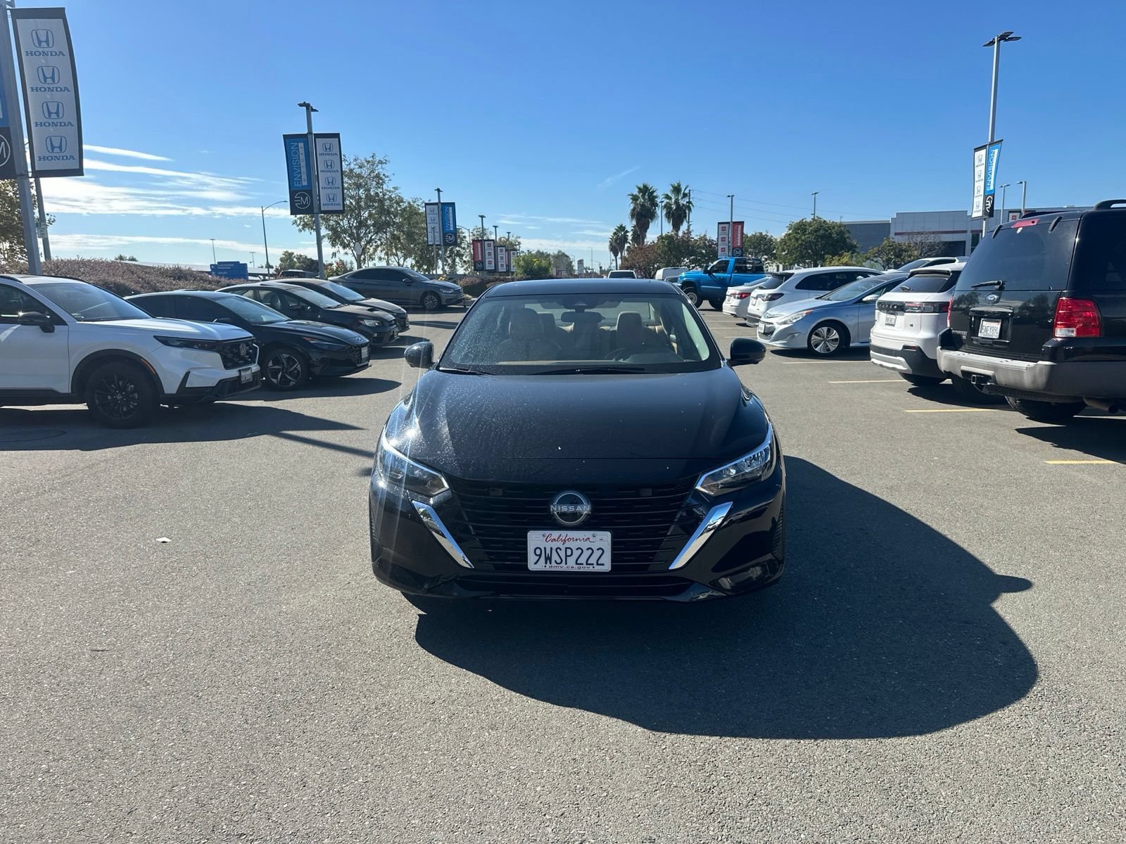 Used 2025 Nissan Sentra SV w/ SV Premium Package FWD image 1