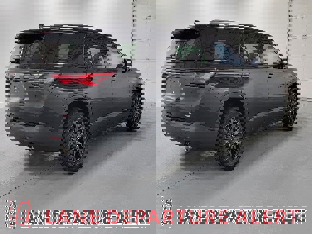 Used 2022 Chevrolet Traverse RS image 8