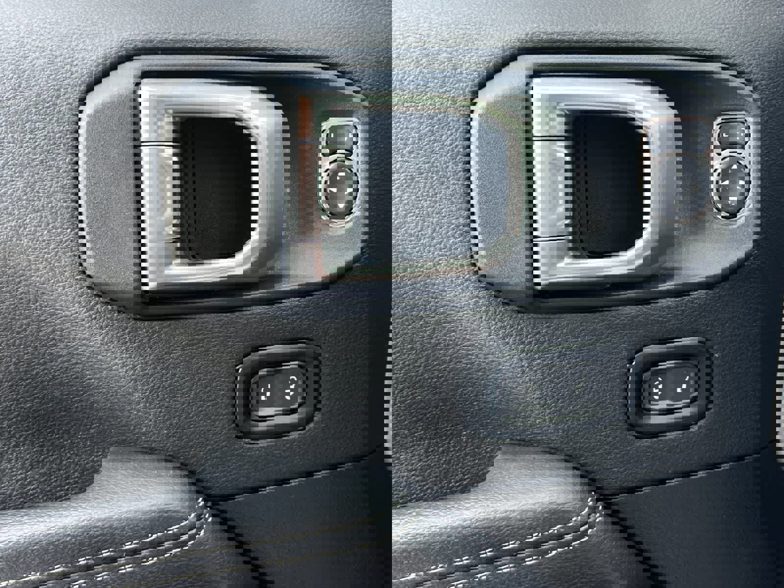 Used 2023 Jeep Wrangler Sahara image 13